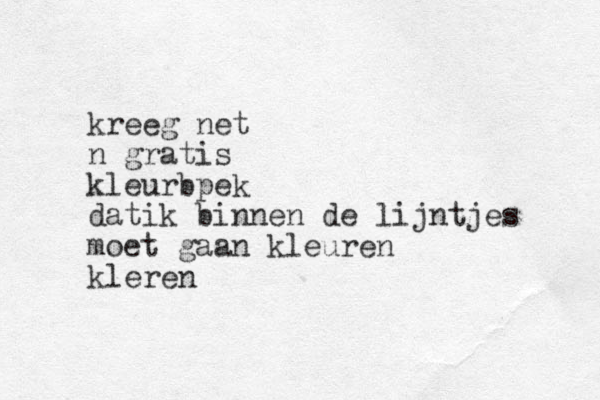 kreeg net n gratis kleurbpek datik binnen de lijntjes moet gaan kleuren kleren