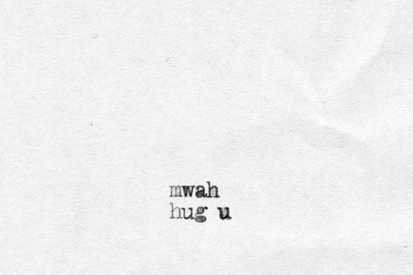 mwah hug u